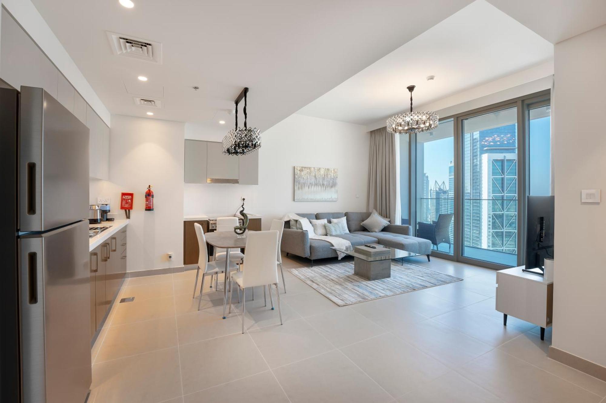Apartment 2br Downtown Dubai, Walkable To Mall & Burj